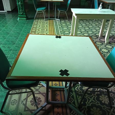 Hotel Trio Surakarta  Екстер'єр фото