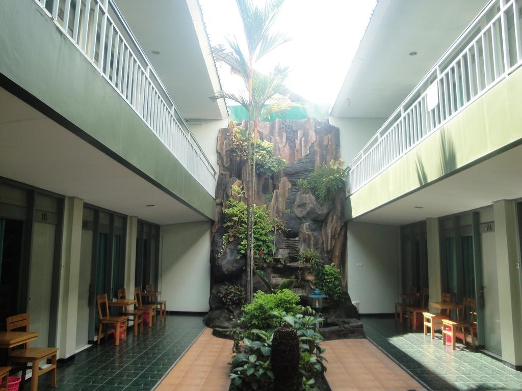 Hotel Trio Surakarta  Екстер'єр фото